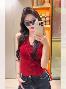 DVDK | Red Polo Collar Sleeveless Knitted Sweater