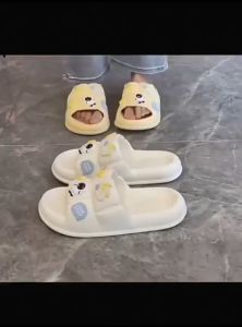 Sendal Wanita Terbaru Jelly Karet Sandal Slop Flat Rumahan Empuk Elastis Sendal Anti Slip