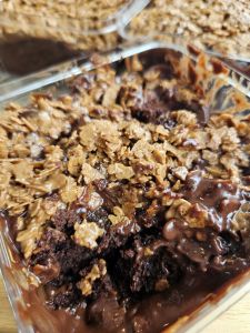 เค้กเฟยตินเฮเซลนัท เค้กช็อกโกแลตเข้มข้น chocolate cake Hazelnut Feuilletine ขนาด 350 กรัม กรุบ กรอบ