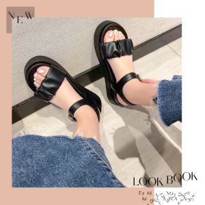 รองเท้ารัดสั้น 2023 พร้อมส่งในไทย คุณภาพสูง สีให้เลือก บริการรองเท้าสูง 20,000 ไมล์