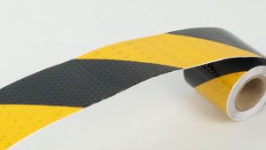 Stiker Reflektif Waterproof Pemantul Cahaya Reflektor Mobil Motor Helm serbaguna 5 x 300 cm | Pita Lakban Selotip Stiker Model Peringatan Menyala Pantulan Reflektor Cahaya Murah Multifungsi | Car Reflective Sticker Warning Strip Tape Two Color - TaffPACK