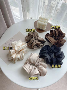 เรียบหรู ผ้าซาติน ยางรัดผม สไตล์เกาหลี สีบริสุทธิ์ พลีท ขอบหัวดอกไม้ ทันสมัย ยางรัดผม เรียบง่าย ยัง ชิค เครื่องประดับผม