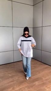 Aldira Atasan Wanita Kaos Oversize Lengan 7/8 Combinasi Terbaru 2025
