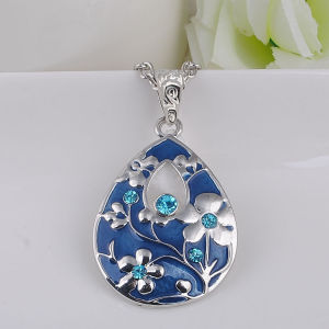 Womens Water Drop Charm Necklace Pendant Jewelry Fashion Accessory for Ladies