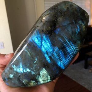 1 pc คุณภาพสูง Labradorite ตัวอย่าง - Natural Blue Labradorite Freeform Blue Flash ขัดเรียบ อัญมณีหลวม