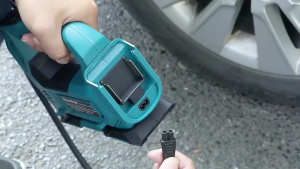 【COD】Cordless Portable Electric Air Pump Car Motorcycle Air Compressor Household Tyre Inflator