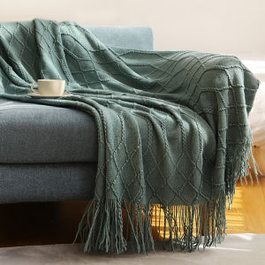 Luxury Chunky Knit Throw Blanket Soft Cozy Cable Knitted with Tassels Winter Warm Nordic Home Decor Blanket Christmas Green Gift