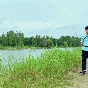 COD Fishing bag กระเป๋าตกปลา ถุงตกปลา ผ้าออกซ์ฟอร์ดหนา กันน้ำ สวมใส่ -ทน ทนทาน แพ็คเกจการจัดเก็บเครื่องมือแบบหลายฟังก์ชั่น