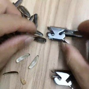 Stainless Steel Melon Sheller Shelling Sunflower Seeds 不锈钢瓜子剥壳神器 创意小帮手工具 剥瓜子器开葵花子剥壳器拨懒人嗑瓜子夹