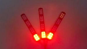 ไฟกระพริบแรงดันต่ำ LED 24 ดวงที่ขายดีที่สุดในปี 2025 12V24V สีแดง สีน้ำเงิน สีขาว สีเหลือง สำหรับรถจักรยานยนต์ รถยนต์ รถบรรทุก