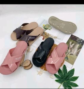 sandal slop hengrun untuk wanita yg penuh elegan