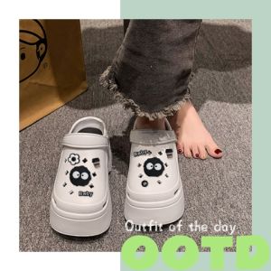 LHFriday มาใหม่ รองเท้าแตะหัวโตแฟชั่น งานดีงานปัง สวมใส่สบาย พื้นหนาแบบจุกๆ สีสวยมาก ฟรีตัวติดลายใหม่สุดน่ารัก งานดีมาก สูง 2นิ้วแบบนี้สาวๆตัวเล็กห้ามพลาดเลย ราคาคุ้มมาก