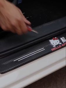 TOYOTA HONDA BYD KITTY Mazda 4PCS ประตูรถป้องกันธรณีประตูและตัวป้องกันกันชนด้านหลัง 1pcs แถบฝาครอบป้องกันรอยขีดข่วน