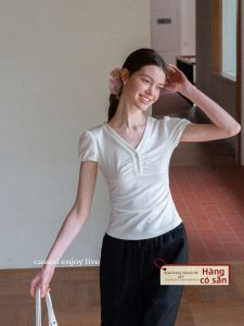Áo Thun Nữ Mùa Hè Tay Ngắn Dáng Ôm Eo Cổ V Tay Bồng