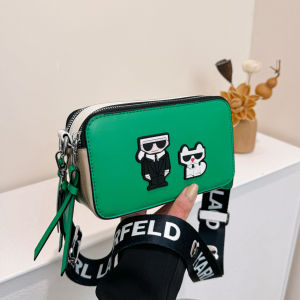 Cross-border Fashion 2024 ใหม่ การ์ตูน กระเป๋ากล้องสีประกบ เรียบง่าย มีสไตล์ กระเป๋าสี่เหลี่ยมเล็กข้ามไหล่เดี่ยว