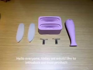 Non-Electric Facial Ice RollerFace Premium With Carry Case And 2X Rollers  Can Reduce Swelling Soothe Sunburn & Skin Irritation
