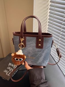 New Luxury Small Handbag Versatile Crossbody Womens Bag Bucket Shape Ins Style Casual Soft Leather Shoulder Bag for Daily Use