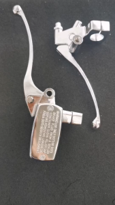 มือเบรกกระบอกสูบคันโยกอ่างเก็บน้ำมันปั้มตัวบน โครเมี่ยมสากล25มมพร้อมมือครัช หูกระจกซ้ายSTEED 400-600