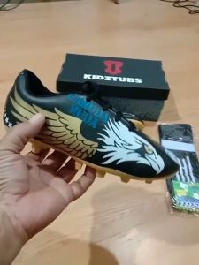 KIDZTUBS Sepatu Bola Anak Paket Komplit Sepatu Bola Tas Skin Deker Kaos Kaki Usia 6-10 Tahun Size 28 29 30 31 32 33 34 35 36 37 KDZ1721122024