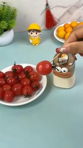 Hộp Tăm Ngộ Ngĩnh Living C Hủ Đựng Tăm Xỉa Răng Bật Tự Động Có Gắn Sticker Hoạt Hình Dễ Thương