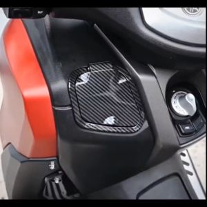 Nmax 155 v2 Volt Compartment Side Pocket Cover Auto Cover Black/Carbon Design