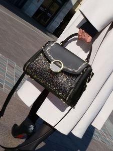 กระเป๋าสะพายข้างหนังวัวชั้นบน กระเป๋าถือทรงสี่เหลี่ยมเล็กแบบสะพายข้างสำหรับผู้หญิง กระเป๋าสะพายไหล่แบบอเนกประสงค์ กระเป๋าสะพายข้างแบบอเนกประสงค์