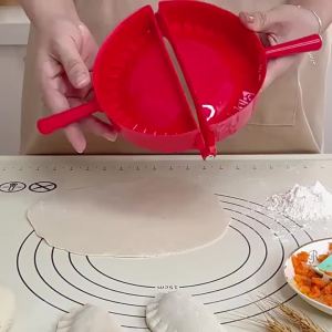 Professional Dumpling Maker Mold-Ergonomic HandleDurable PlasticMulti-Color for DumplingsCookiesPastry-Easy Use Kitchen Tool