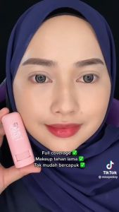 CUBREMI MATTE STICK FOUNDATION / HIGHLIGHTER