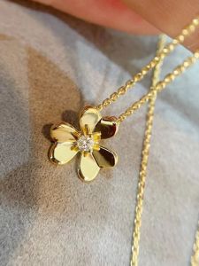 Pure Silver S925 Lucky Clover Clavicle Chain Pendant Petal Full Diamond Three Leaf Clover Necklace Single Diamond Flower Earrings High-End Feeling