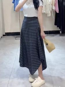 MANMI | Chân Váy A-Line Họa Tiết Caro Cổ Điển Thiết Kế Không Đều Dây Nịt Cao