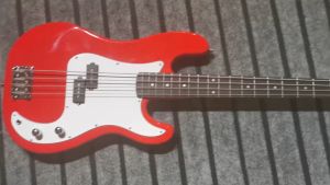 4 Strings Bass Guitar 20 Frets Basswood Body Electric Bass Guitar with Connection Cable Wrenches String Bag Accessories