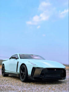Alloy Metal Car Model with Sound and Light 1:18 Scale
