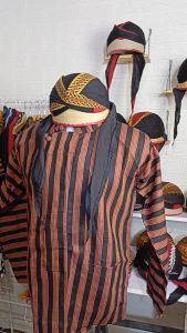 Baju Jawa Pria Motif Lurik Bonus Blangkon