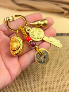 已开光 招财 貔貅开金库十二生肖金钥匙招财金元宝汽车钥匙链小挂件男女钥匙扣礼物 Brave Brave Open Vault 12 Zodiac Gold Key Zhaocai Gold Ingot Car Key Chain Small Pendant Men and Women Key Chain Gift