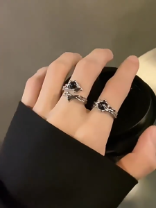 Pharaoh🍓Cincin Paku Gaya Gelap/Cincin Tekstur Kepribadian Sederhana Wanita/Cincin Paduan Terbuka Pasangan COD