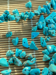 แฮนด์เมด DIY หลวม ลูกปัด S101 สังเคราะห์ก้อนกรวดเทอร์ควอยซ์พร้อมสำหรับสร้อยข้อมือสร้อยคอเครื่องประดับอุปกรณ์เสริม สีเขียว สีฟ้า