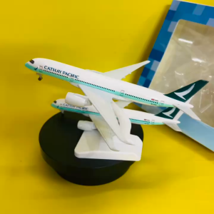 Máy Bay Cathay Pacific | Airbus A350-900XWB Kim Loại Cao Cấp Có Bánh Xe Liền Thân Mô Hình Tỉ Lệ 1:400 (Fullbox)