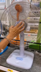 Charoensuk ใบพัดลม ขนาด 12 นิ้ว16 นิ้ว18 นิ้ว ใช้สำหรับเปลี่ยนใบพัดลม เปลี่ยนด้วยตัวเองได้ง่าย ๆ ผลิตจากพลาสติกเกรด A ใส่ได้กับทุกยี่ห้อ ***ยกเว้นยี่ห้อมิซซูบิซิ***