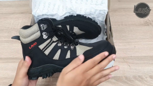 Sepatu Pria Safety Jogger Boots High Premium Quality Lavio Armo Booster Mood Hiking Proyek Outdoor touring Bergaransi - Ujung Besi Non-slip Rubber Sole - Warna Tersedia: Hitam, Cokelat, Krim - Ukuran Tersedia: 39-43 (GARANSI UANG KEMBALI)