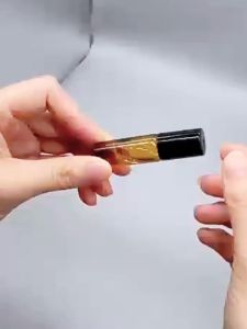 ขวดแก้วคุณภาพสูง 2ml/3ml5ml/10ml ขวดลูกกลิ้งน้ำมันหอมระเหยของเหลวขวดย่อยสีน้ำตาลกันแสงเดินทางขวดเล็กขวดเปล่าตัวอย่าง