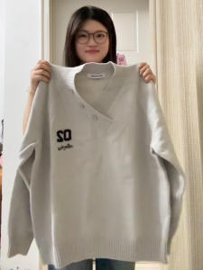 Gray Casual V-neck Buttoned Sweater Women Early Autumn Loose Knitted Top Korean Style Soft Long Sleeve round Hem T-shirt