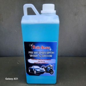 LazMall Shampo Mobil Dan Motor RainSnow Coating Shampo Efek Daun Talas Cuci Mobil Motor
