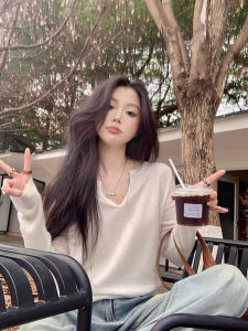 Korean Style V-neck Shoulder Long Sleeves Knitwear Womens Autumn and Winter Loose Slim Looking Inner Bottoming Shirt T-Shirt Chic and Beautiful Tops