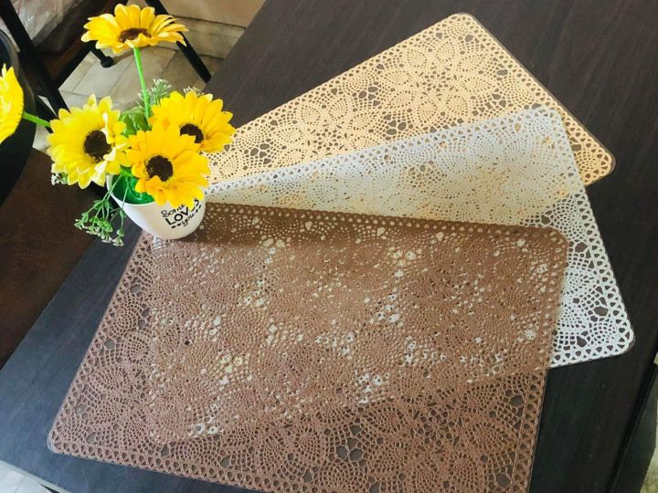 Elegant%20floral%20transparent%20PVC%20placemat%20design%207%20-%20Image%202