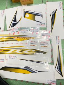 Tem RC Vàng Đen chữ Đỏ 2010 exciter 135 chính hãng