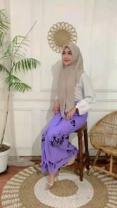 Sarung Batik Motif Mbak Santri Kain Rayon Premium Tebal Lembut Tidak Kaku Warna Cantik