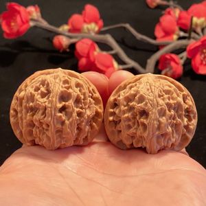 Premium Walnut Ball Toy Apple Garden Sharp Lion Head round Walnut Handplay Piece Modern Woodwork Craft Online Exclusive