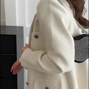 กระเป๋าหัวใจสตั๊ดเจิดแสง ห่วงโซ่สวย แบบใหม่ล่าสุด