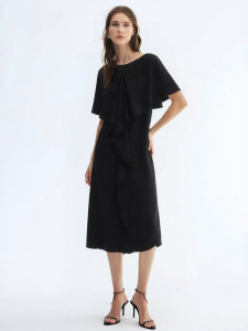 AMII | V-Neck Mesh Ruffle Black Dress