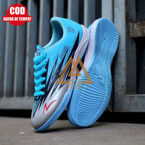 SEPATU OLAHRAGA FUTSAL PRIA SPECS FUTSAL LIGHTSPEED ACCELERATOR 3 GARUDA TOSCA HITAM SILVER FG BBS MURAH TERBARU